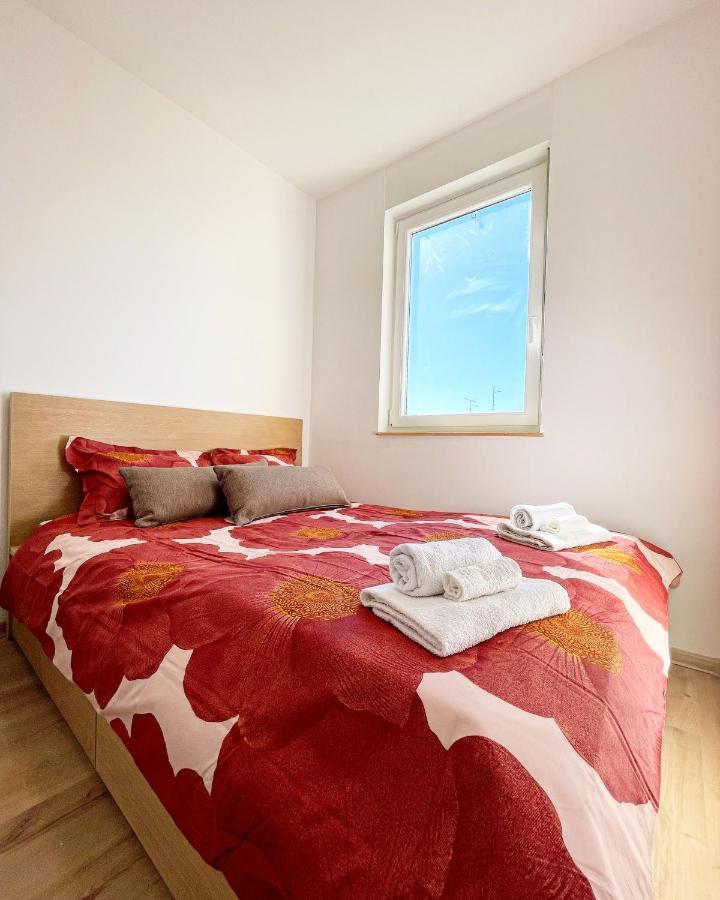Sara&sera Self Check In,fourth Floor App * Umag